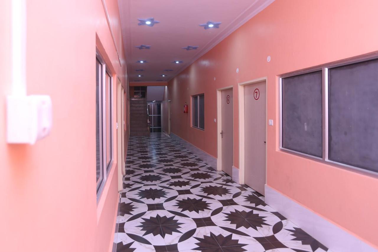 Oyo 22221 Yadav Hotel Bhiwadi Exteriér fotografie